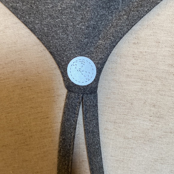 Breezey Gray Active Tank - Picture 6 of 8